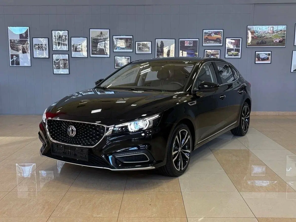 MG 6 с автосалона по цене от 2 899 000 рублей