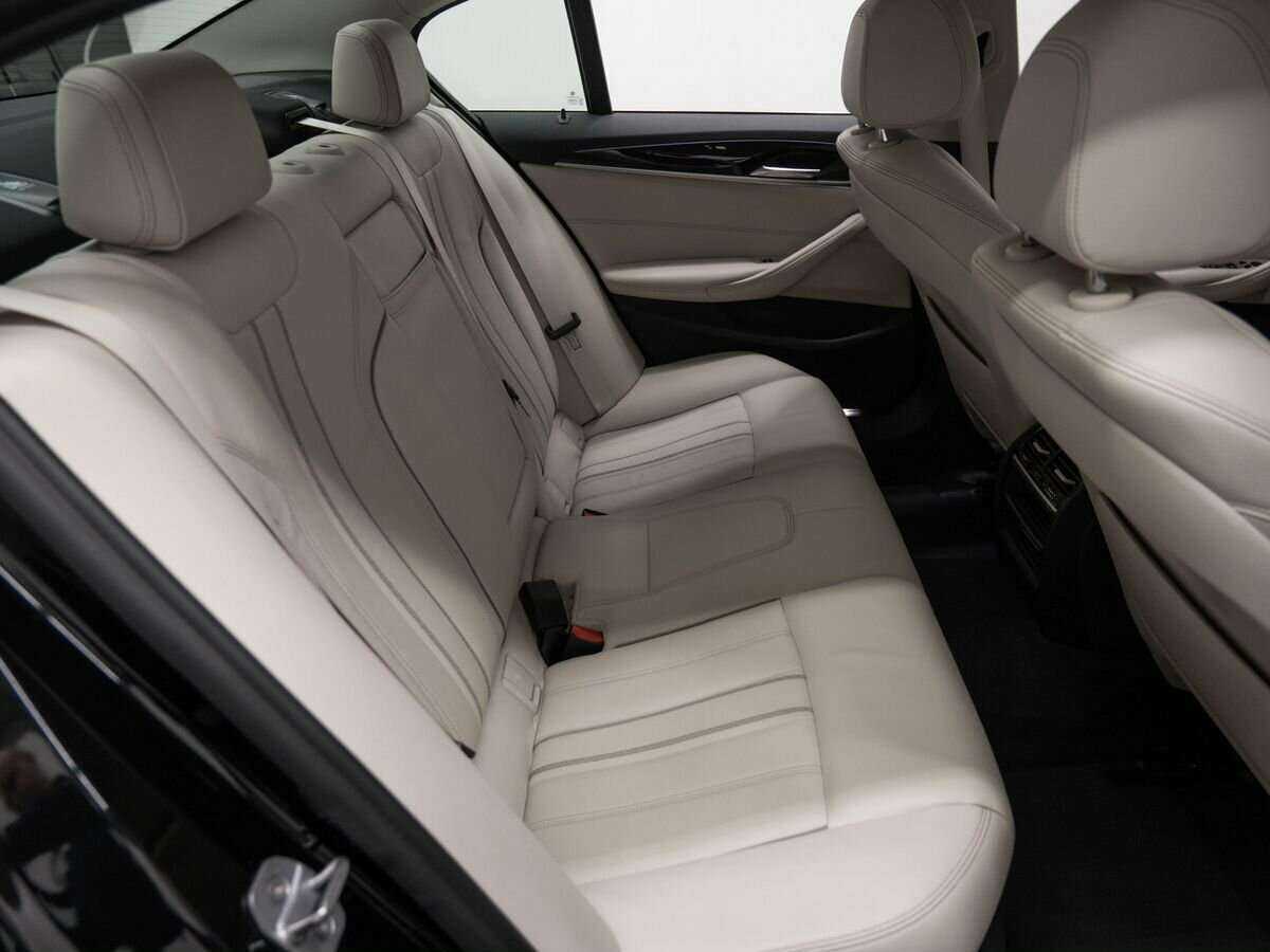 BMW 5 серии с пробегом — 2018 год. Фото: #8