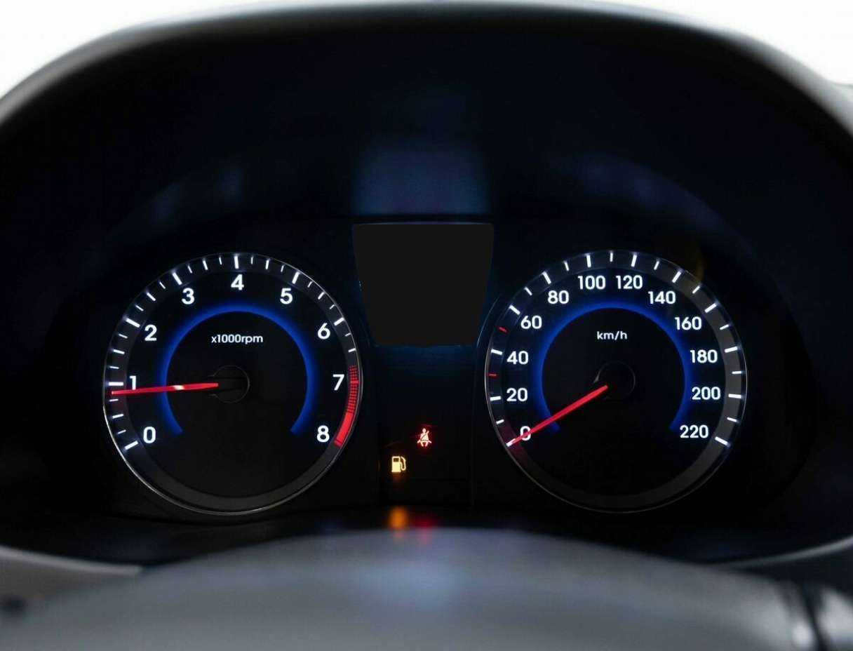 Hyundai Solaris с пробегом — 2015 год. Фото: #18