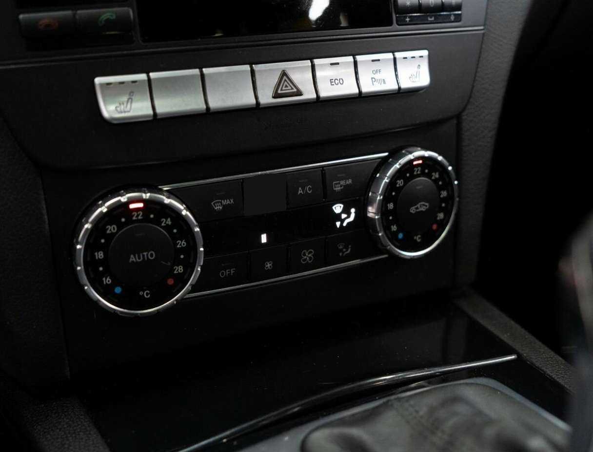 Mercedes-Benz C-Класс с пробегом — 2012 год. Фото: #10