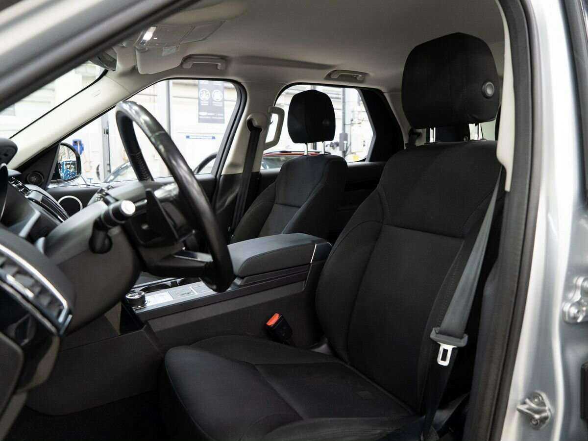 Land Rover Discovery с пробегом — 2018 год. Фото: #5