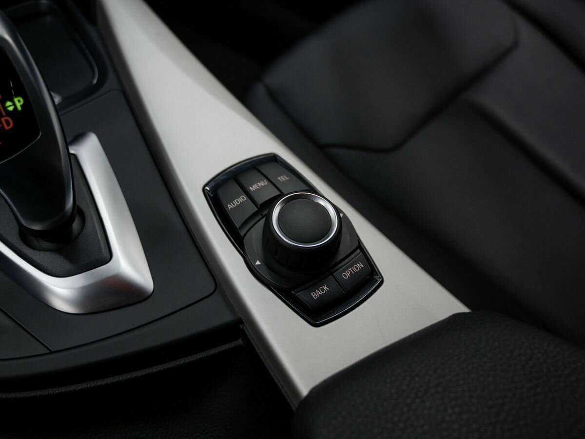 BMW 3 серии с пробегом — 2015 год. Фото: #20