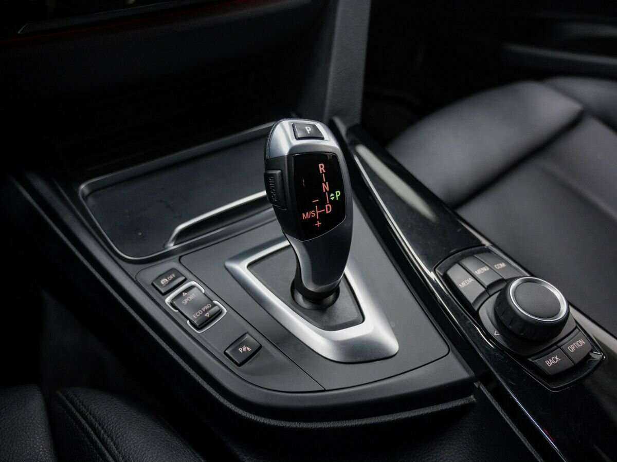 BMW 3 серии с пробегом — 2017 год. Фото: #24