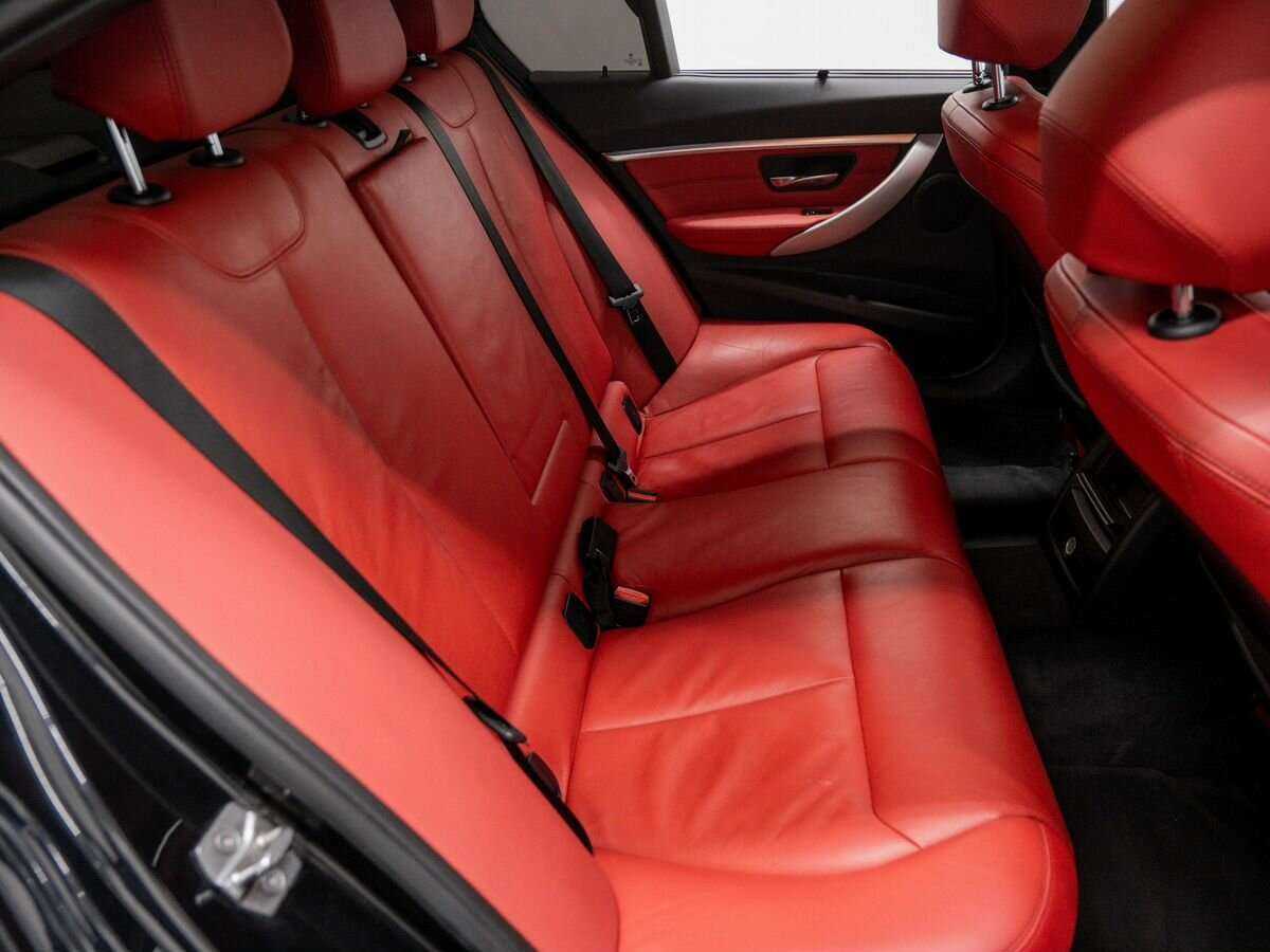 BMW 3 серии с пробегом — 2015 год. Фото: #6