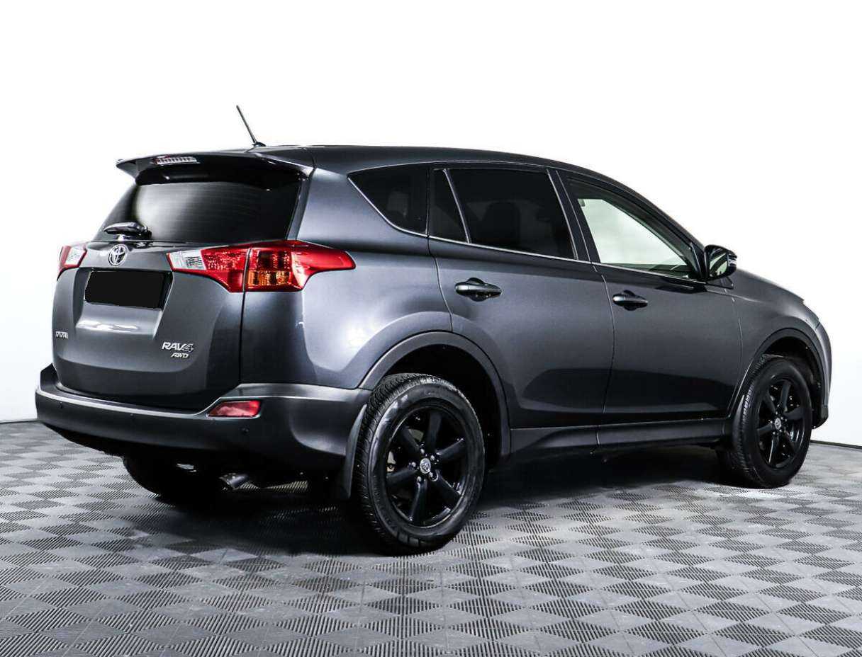 Toyota RAV4 с пробегом — 2013 год. Фото: #4