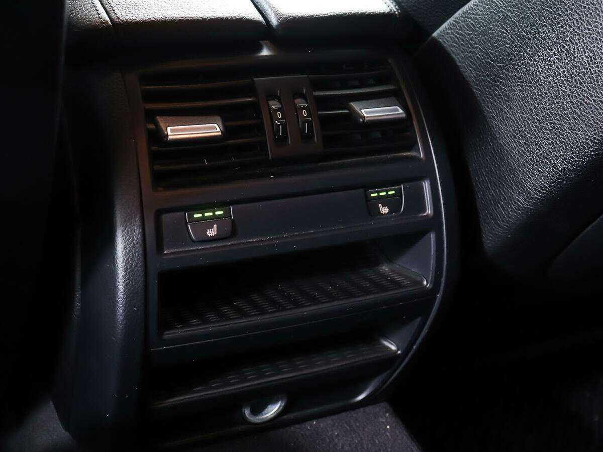 BMW 5 серии с пробегом — 2012 год. Фото: #15