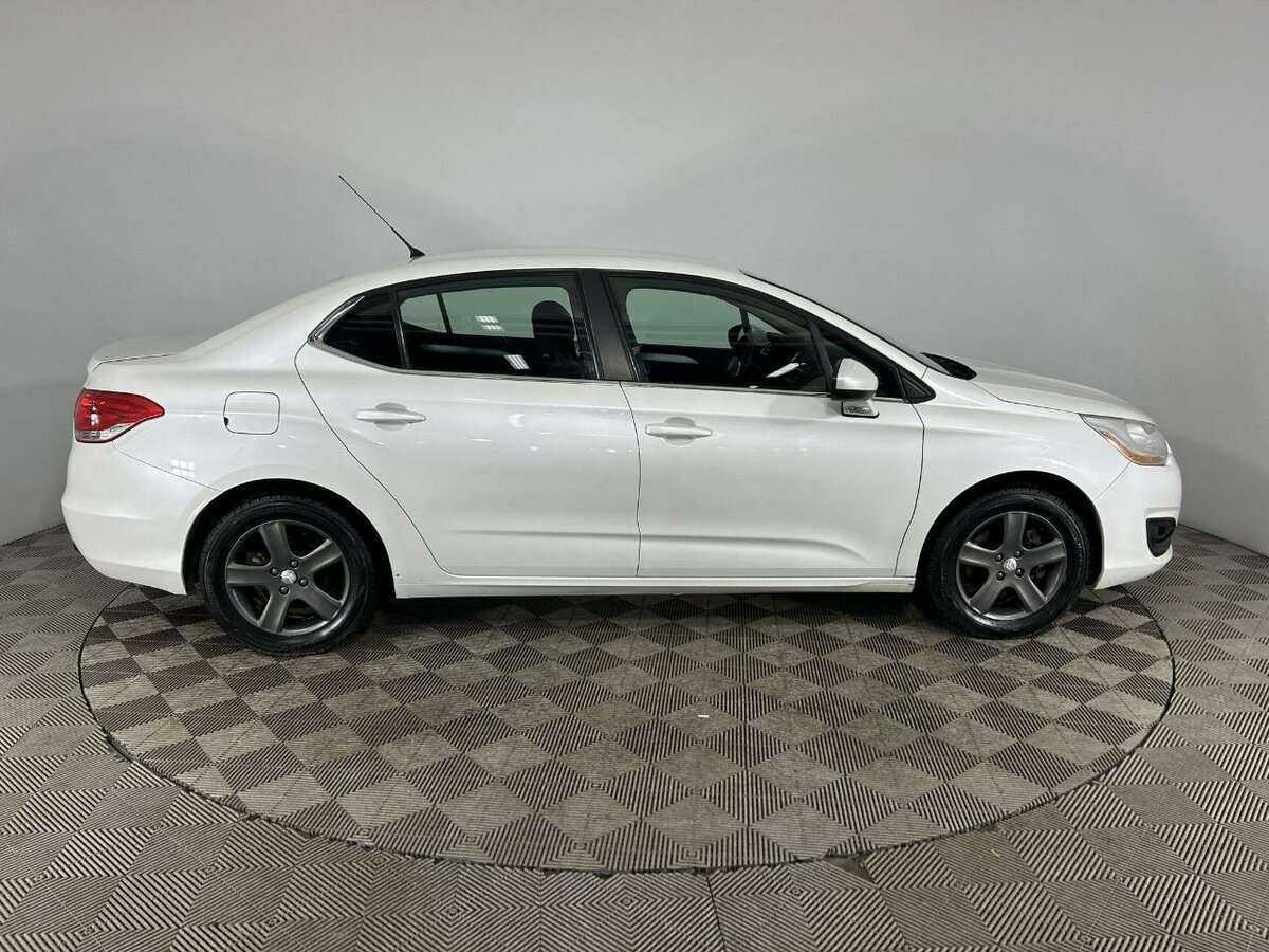 Citroen C4 с пробегом — 2013 год. Фото: #2