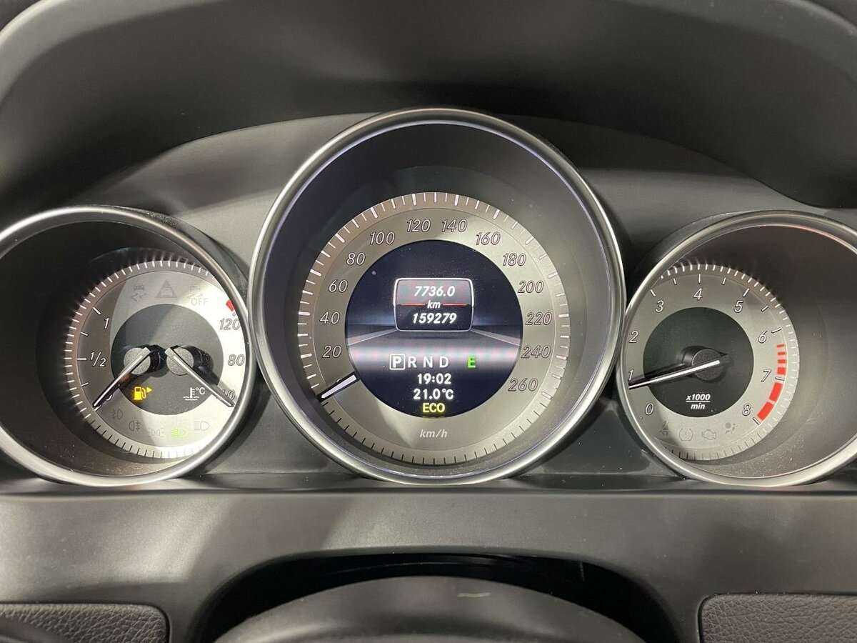 Mercedes-Benz C-Класс с пробегом — 2012 год. Фото: #10