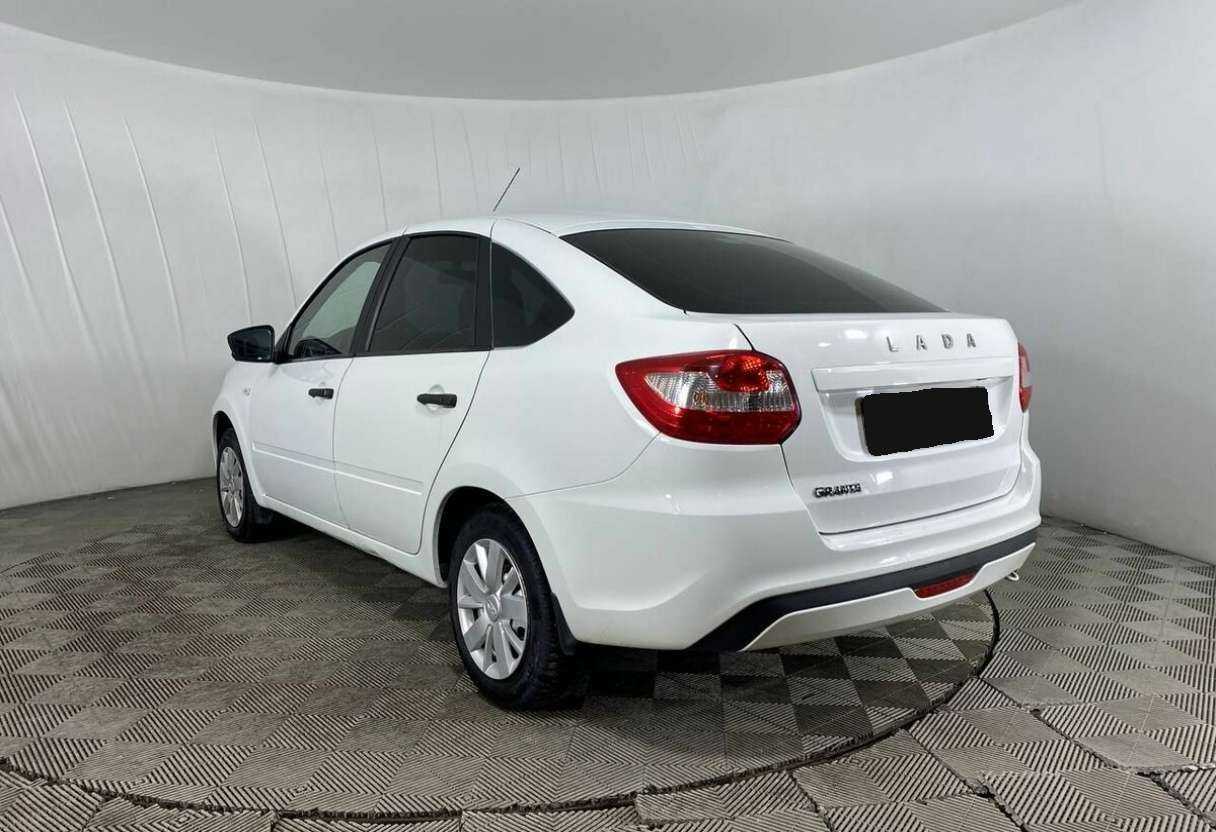 Lada (ВАЗ) Granta с пробегом — 2019 год. Фото: #6