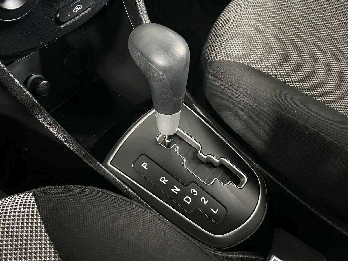 Hyundai Solaris с пробегом — 2014 год. Фото: #12