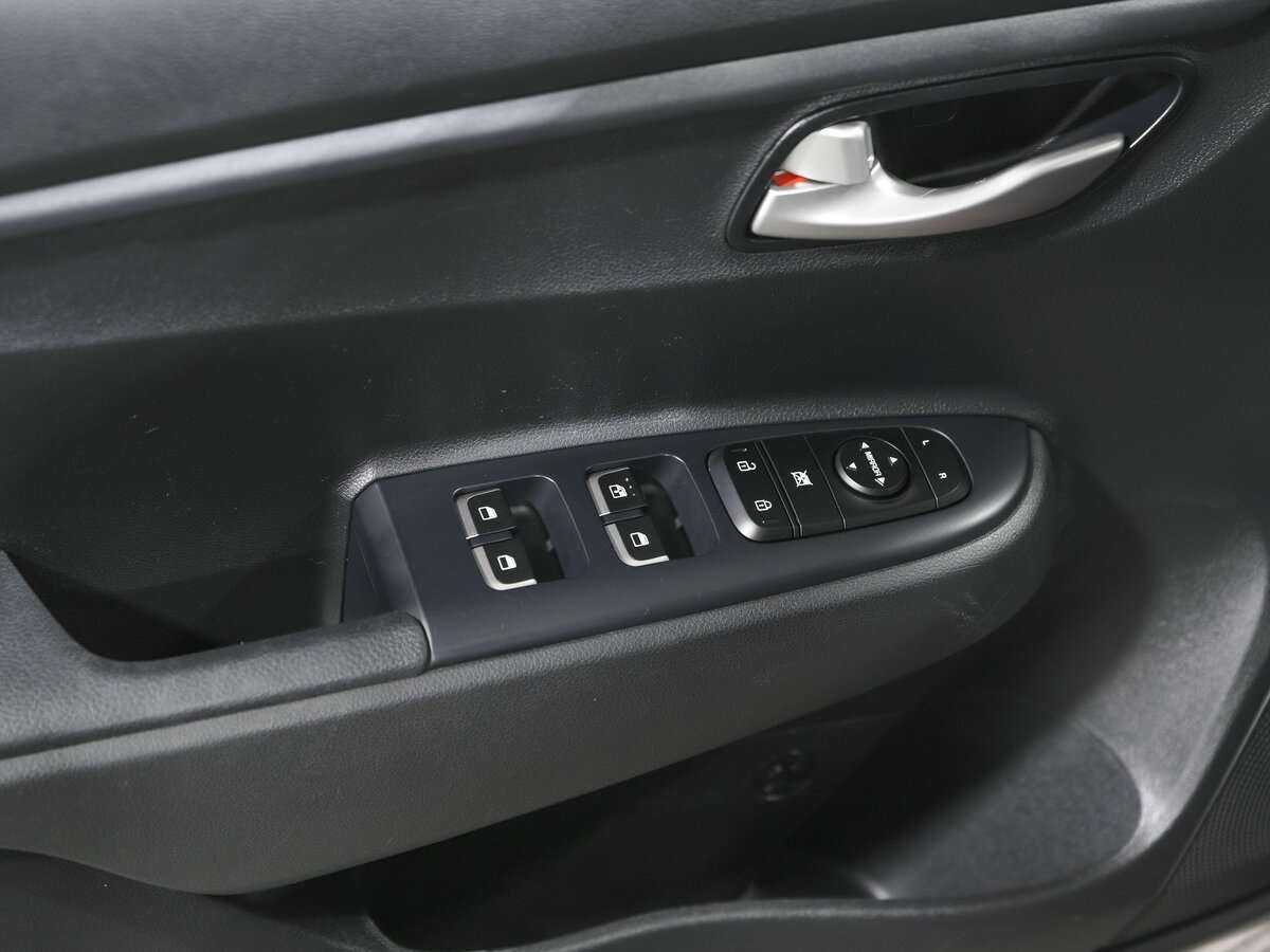 Kia Rio с пробегом — 2022 год. Фото: #16