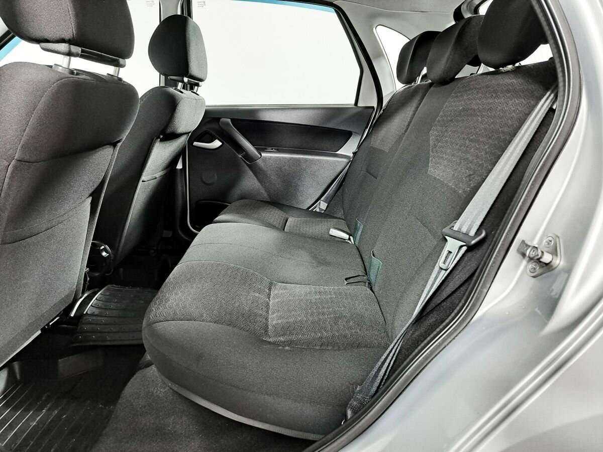 Lada (ВАЗ) Kalina с пробегом — 2013 год. Фото: #9