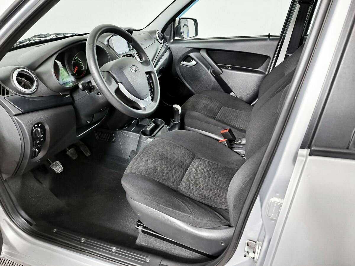 Lada (ВАЗ) Kalina с пробегом — 2013 год. Фото: #13