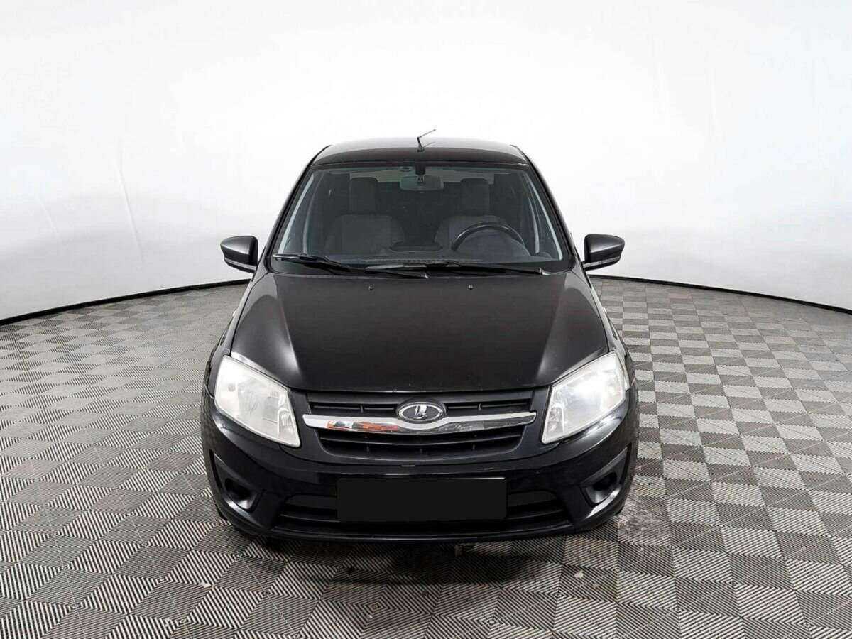 Lada (ВАЗ) Granta с пробегом — 2017 год. Фото: #1