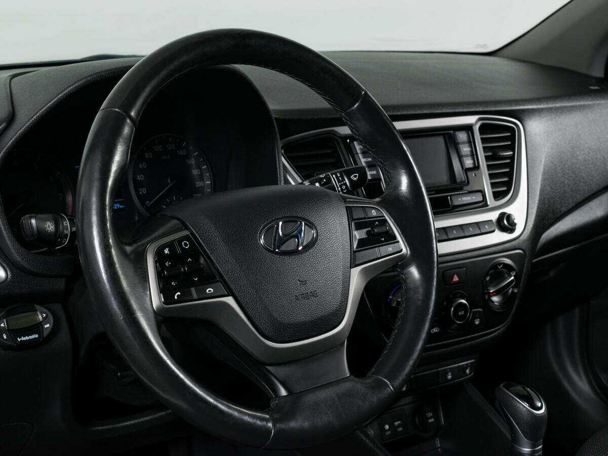 Hyundai Solaris с пробегом — 2018 год. Фото: #10