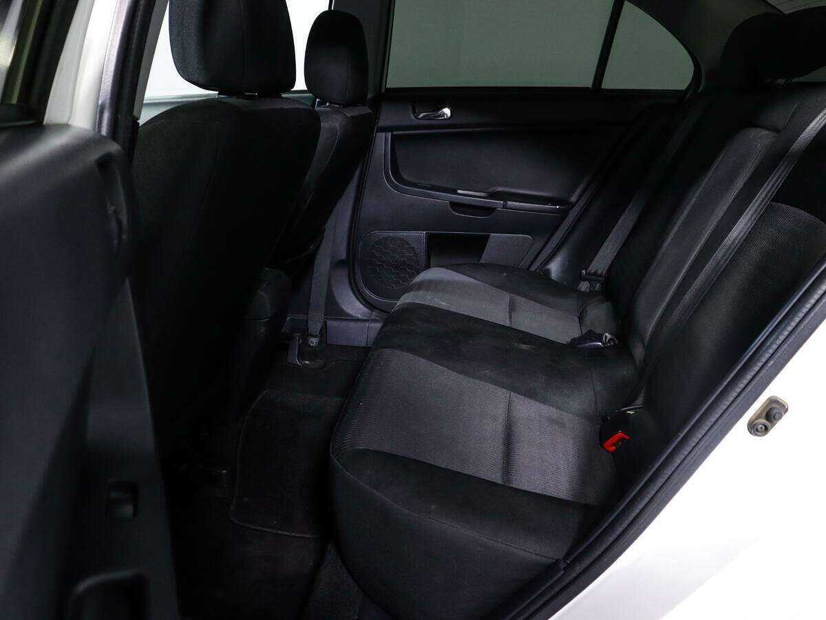 Mitsubishi Lancer с пробегом — 2012 год. Фото: #9