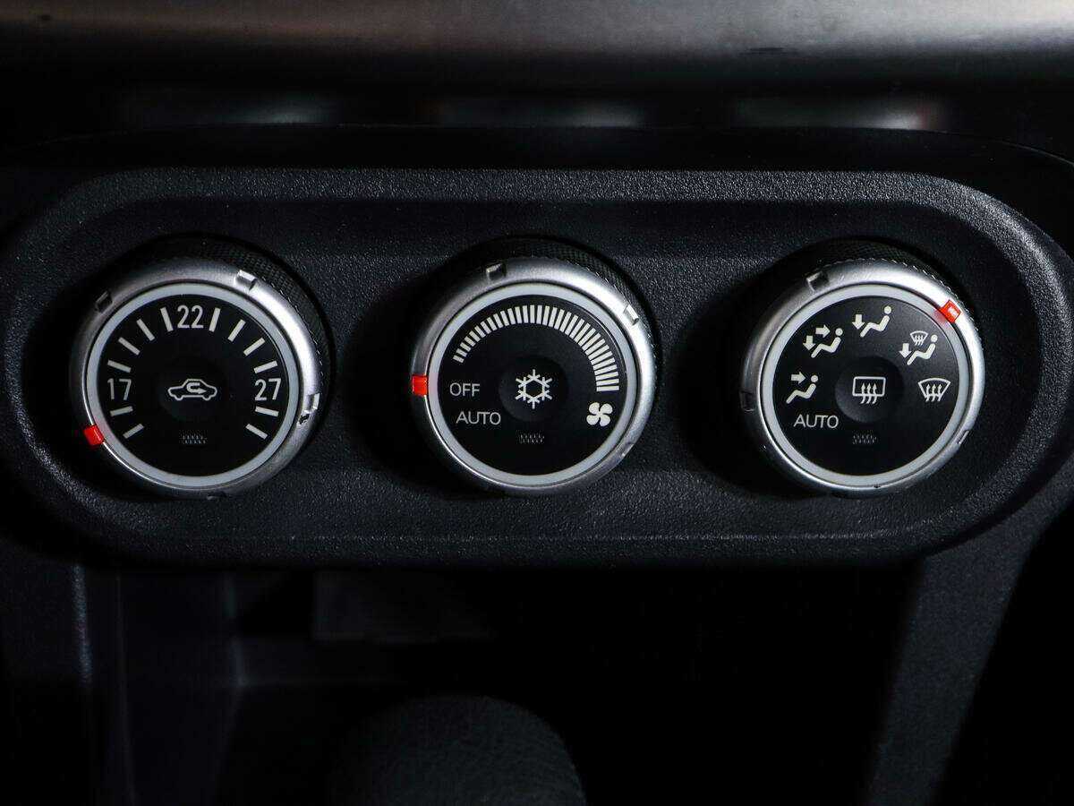 Mitsubishi Lancer с пробегом — 2012 год. Фото: #15