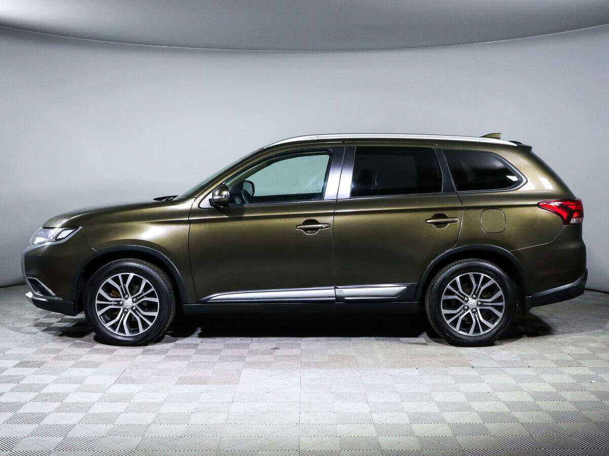 Mitsubishi Outlander с пробегом — 2018 год. Фото: #7