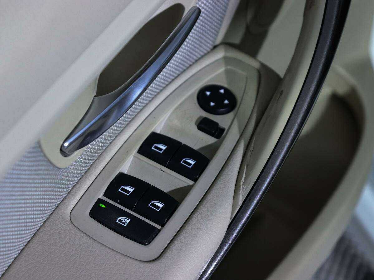 BMW 3 серии с пробегом — 2013 год. Фото: #12