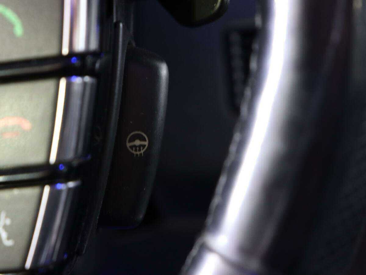 Land Rover Discovery с пробегом — 2013 год. Фото: #23