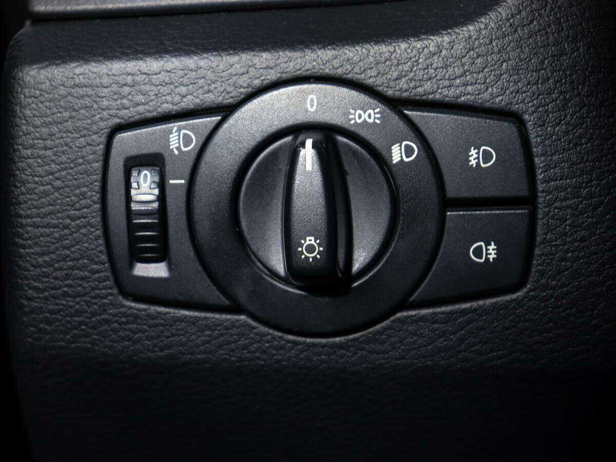 BMW X1 с пробегом — 2012 год. Фото: #13