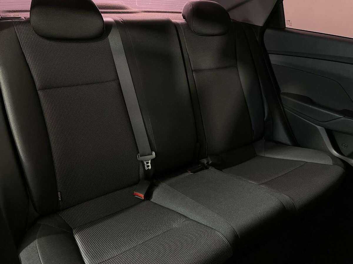 Hyundai Solaris с пробегом — 2017 год. Фото: #14