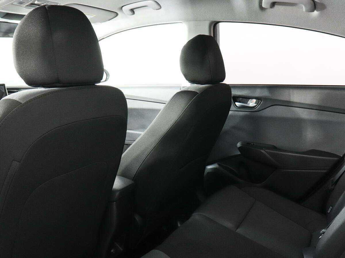 Hyundai Solaris с пробегом — 2020 год. Фото: #11