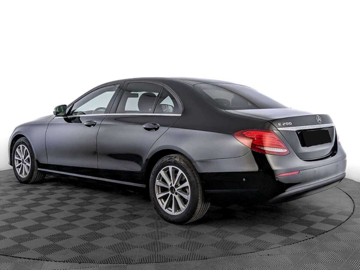 Mercedes-Benz E-Класс с пробегом — 2018 год. Фото: #6