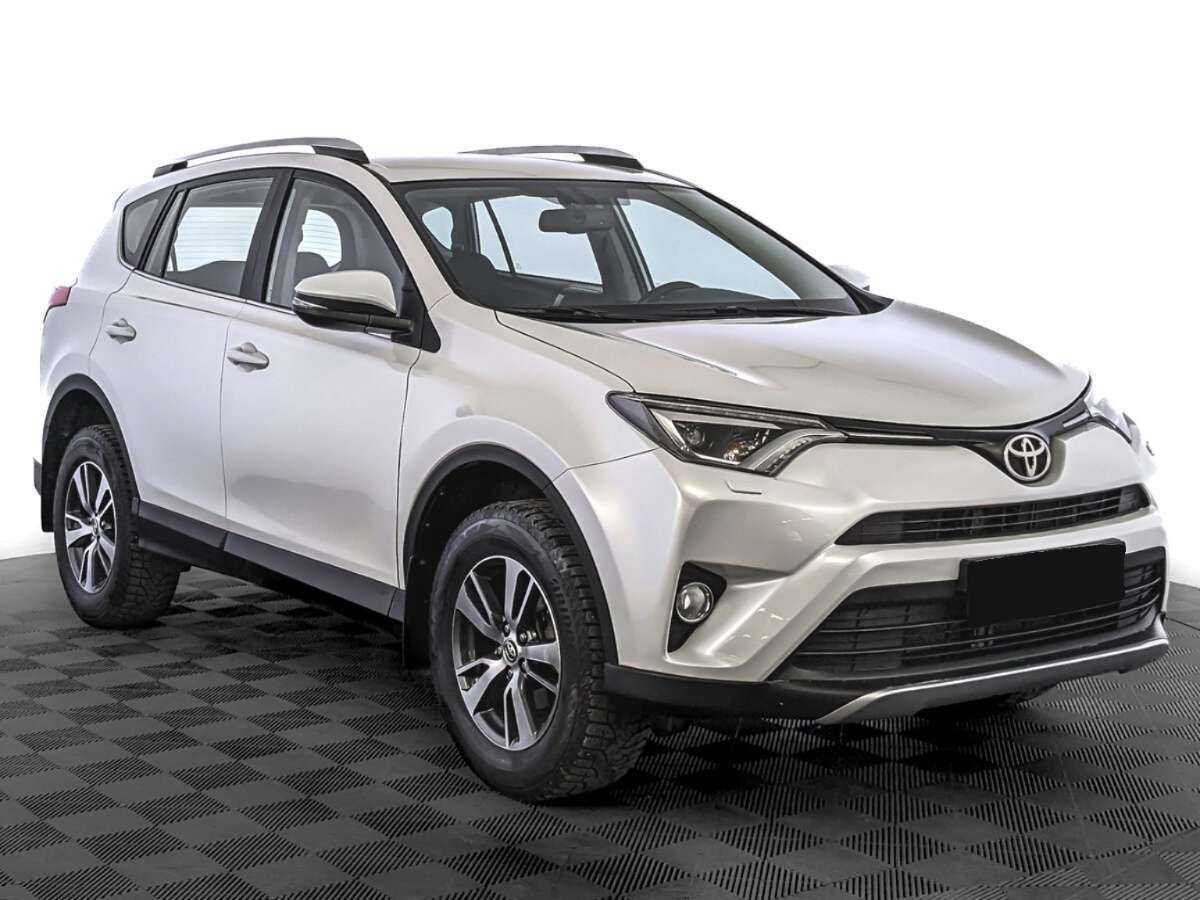 Toyota RAV4 с пробегом — 2019 год. Фото: #2