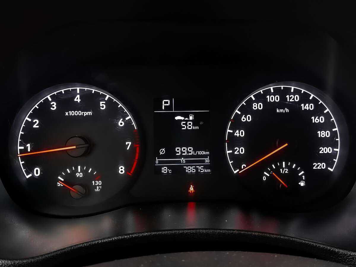 Hyundai Solaris с пробегом — 2019 год. Фото: #11