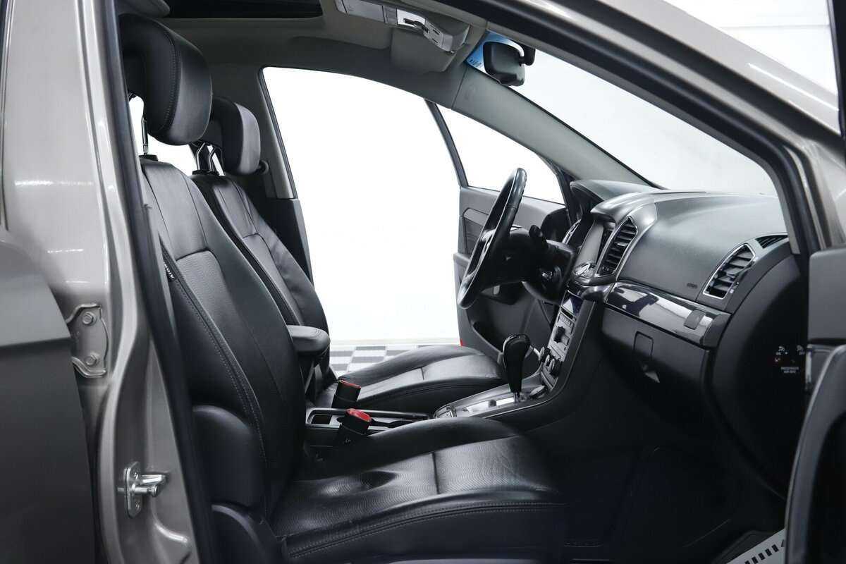 Chevrolet Captiva с пробегом — 2015 год. Фото: #17