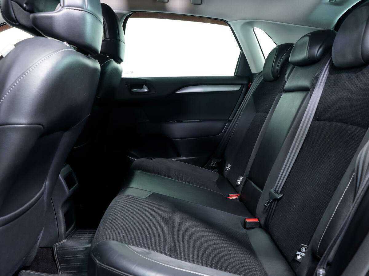 Citroen C4 с пробегом — 2013 год. Фото: #10