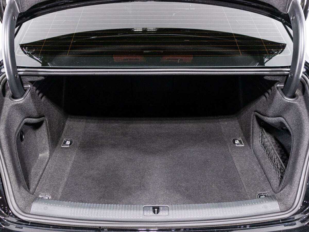 Audi A4 с пробегом — 2018 год. Фото: #14