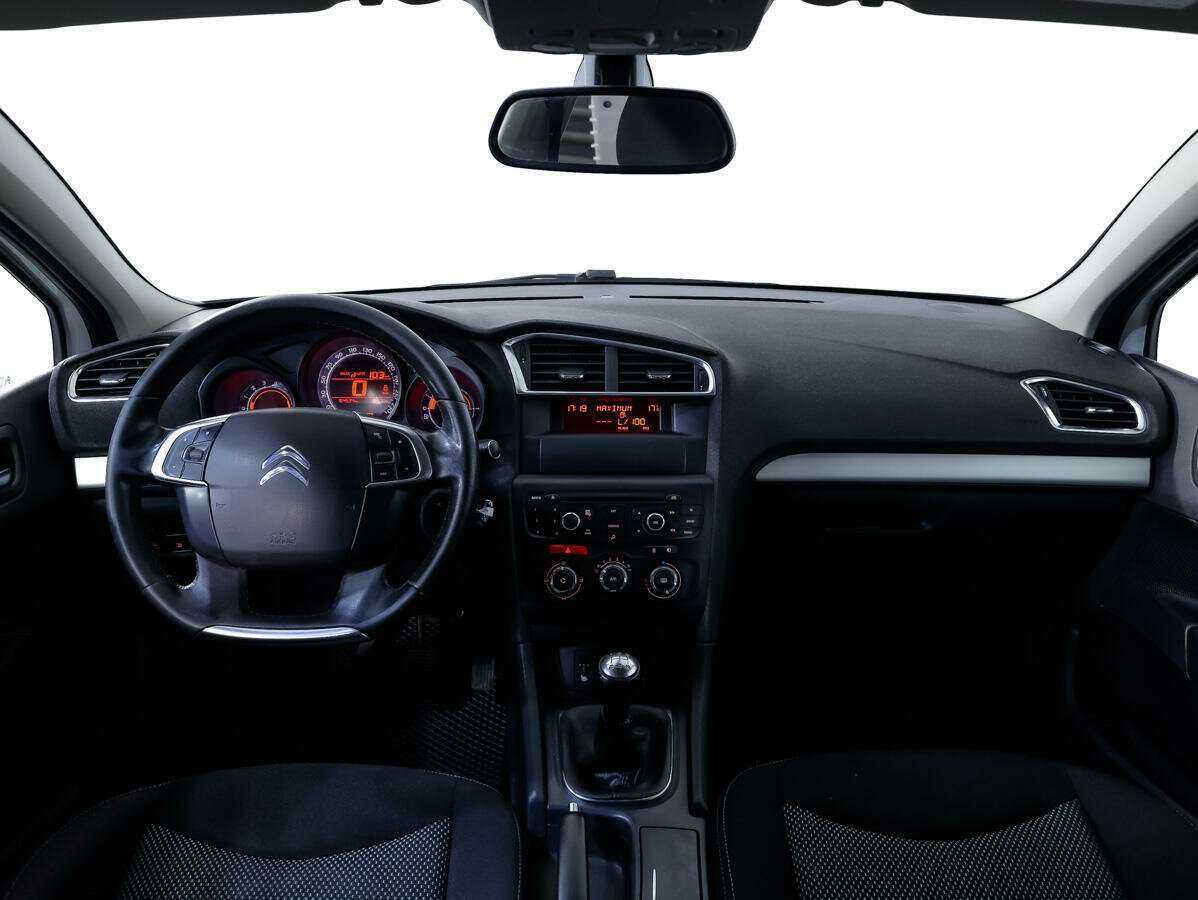 Citroen C4 с пробегом — 2013 год. Фото: #7