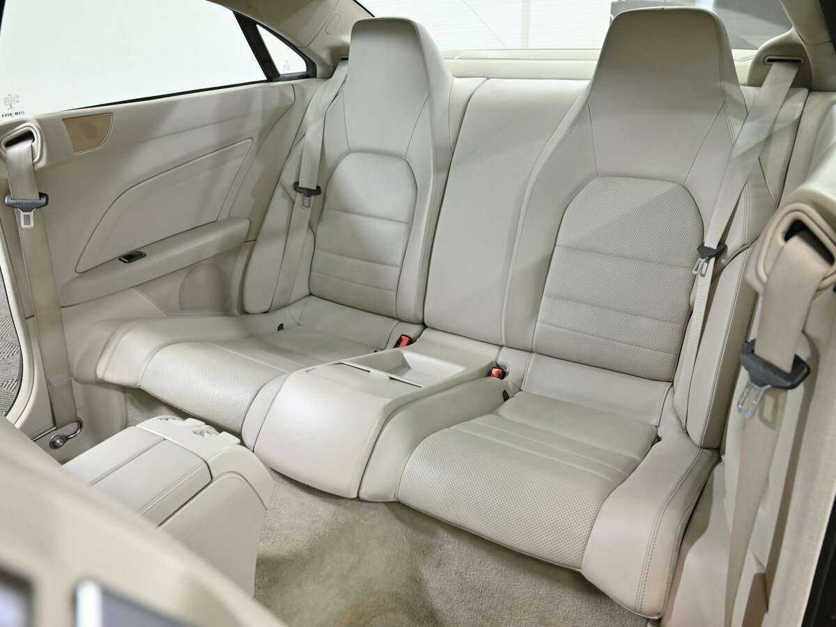 Mercedes-Benz E-Класс с пробегом — 2014 год. Фото: #11