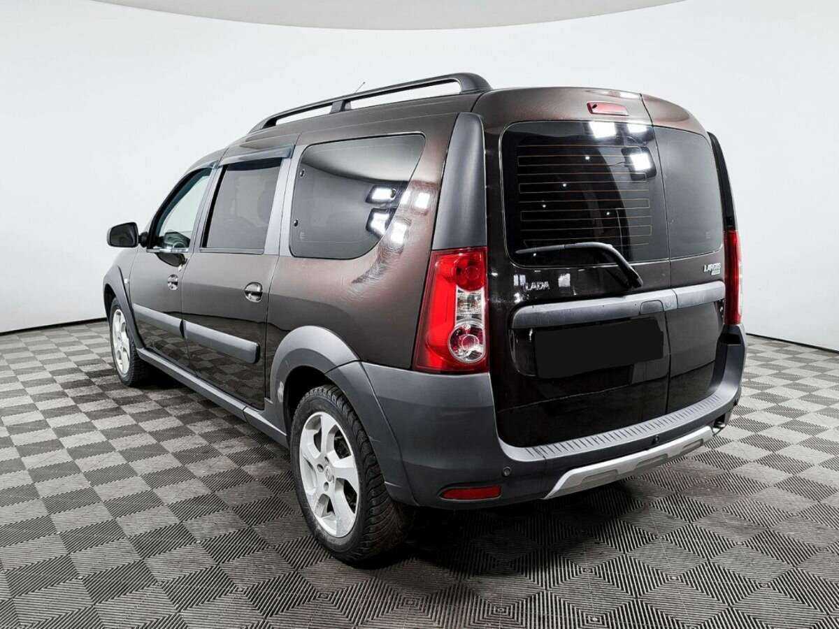 Lada (ВАЗ) Largus с пробегом — 2018 год. Фото: #5