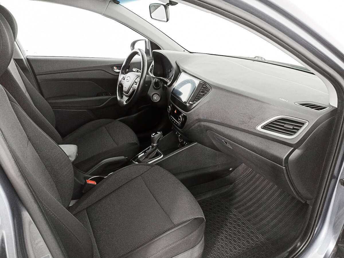 Hyundai Solaris с пробегом — 2017 год. Фото: #8