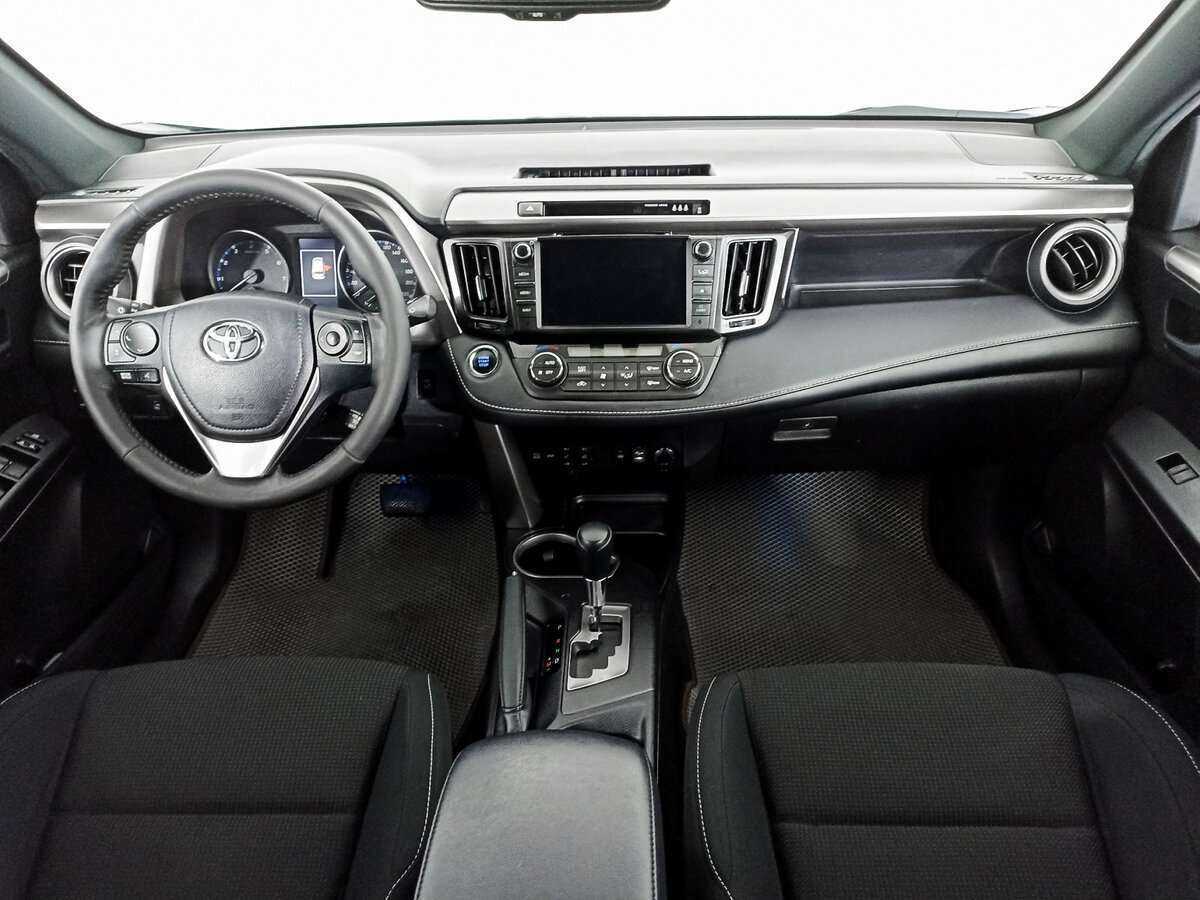 Toyota RAV4 с пробегом — 2019 год. Фото: #13