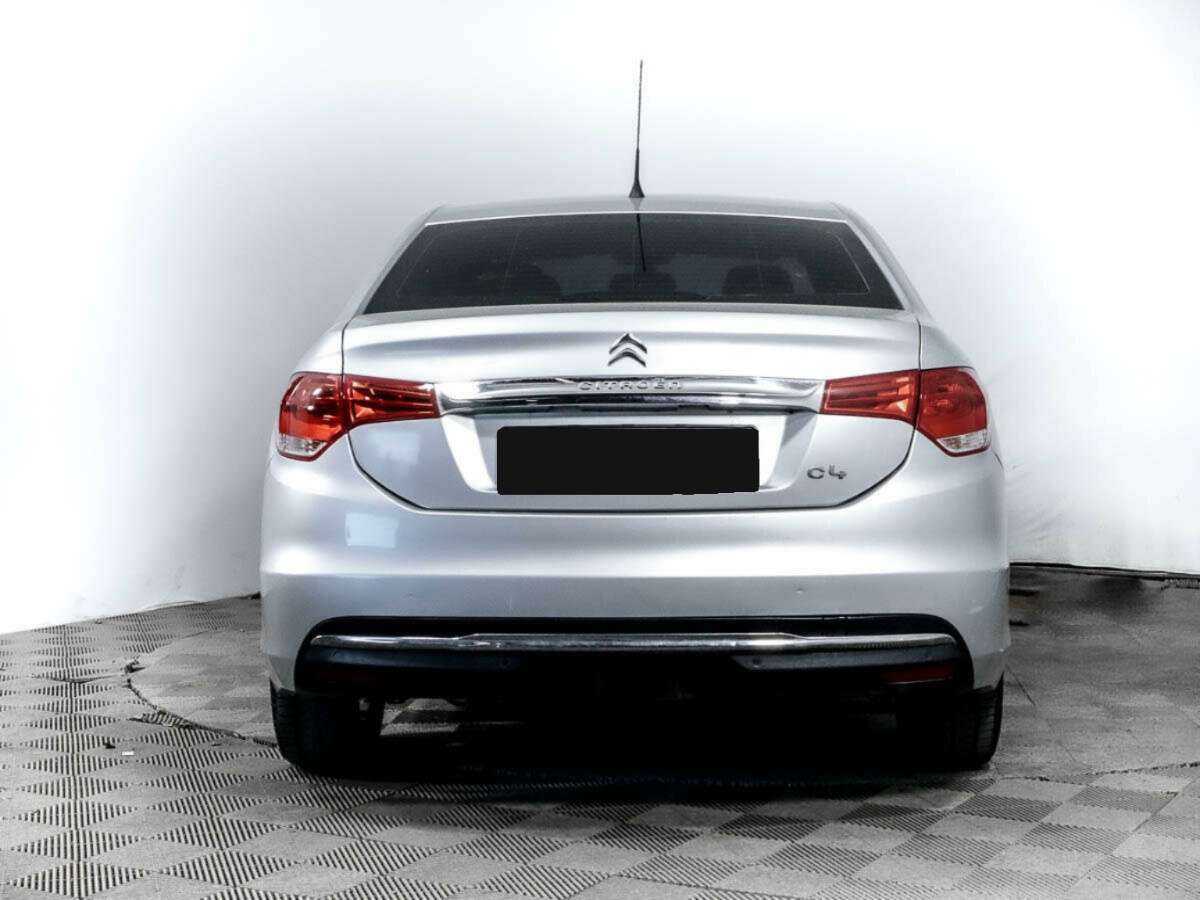 Citroen C4 с пробегом — 2015 год. Фото: #4