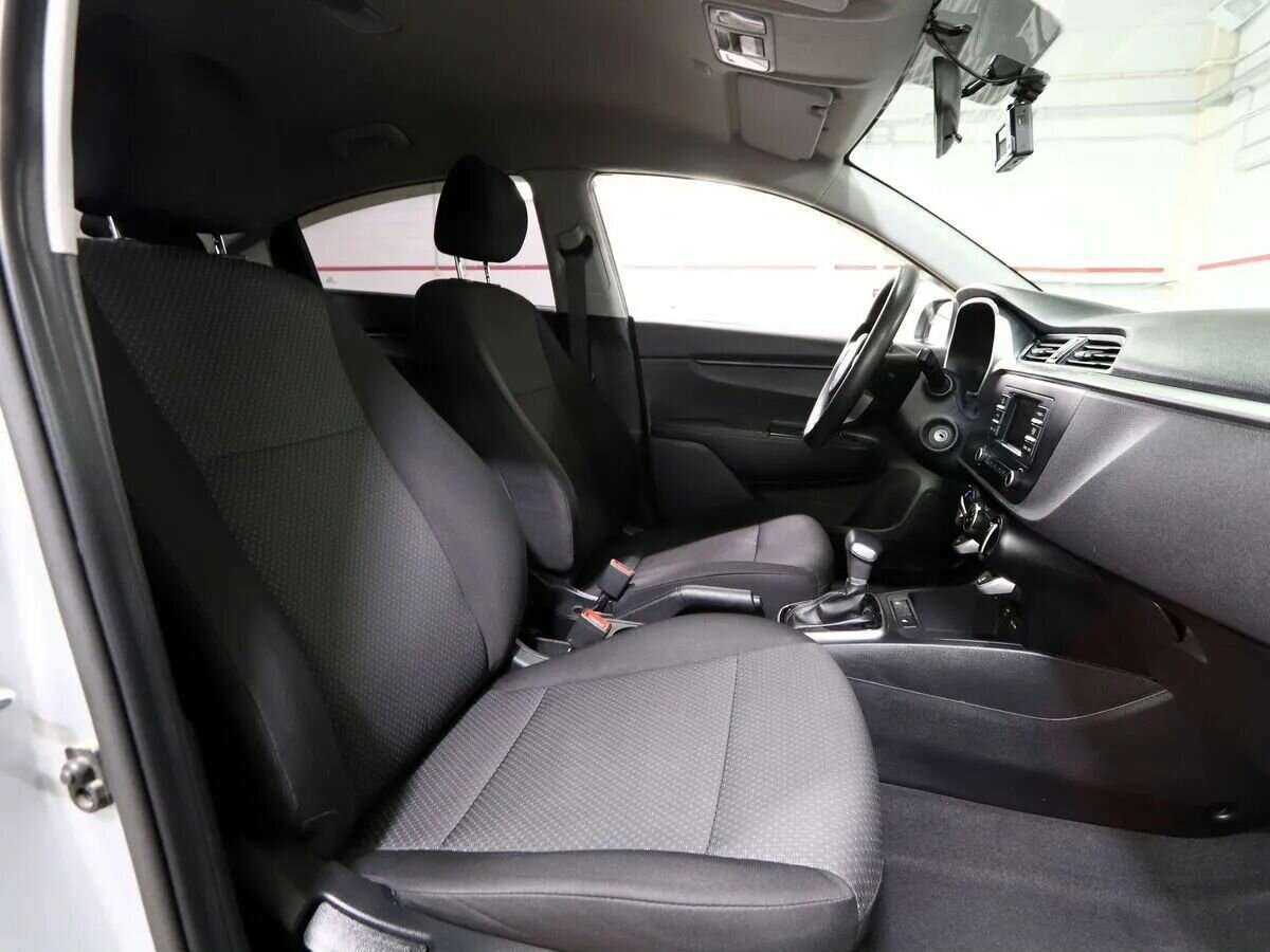 Kia Rio с пробегом — 2021 год. Фото: #10