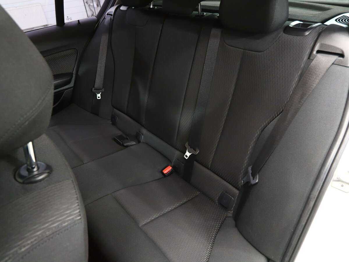 BMW 1 серии с пробегом — 2016 год. Фото: #12