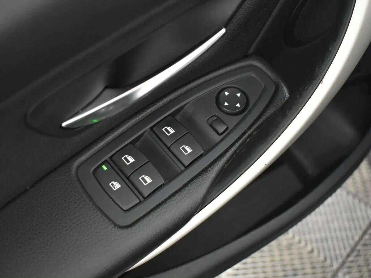 BMW 3 серии с пробегом — 2014 год. Фото: #3