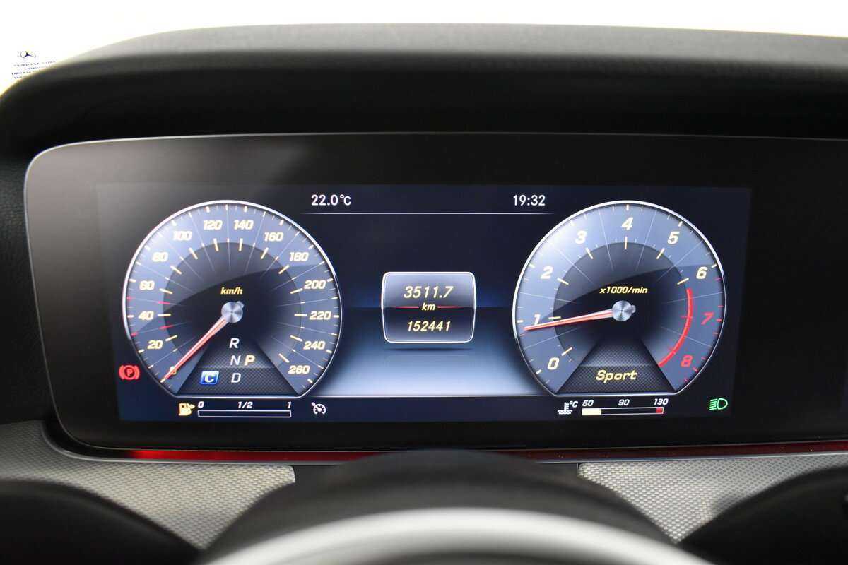 Mercedes-Benz E-Класс с пробегом — 2018 год. Фото: #12