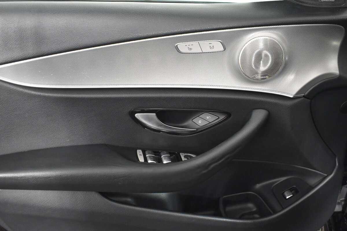 Mercedes-Benz E-Класс с пробегом — 2018 год. Фото: #20