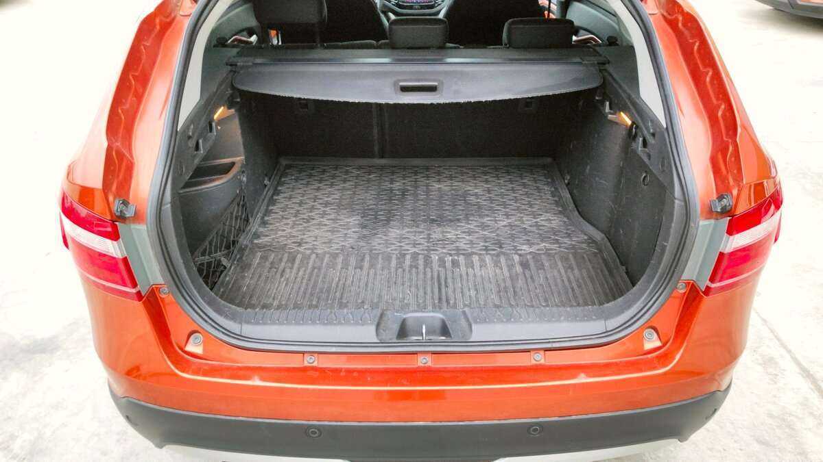 Lada (ВАЗ) Vesta с пробегом — 2019 год. Фото: #18