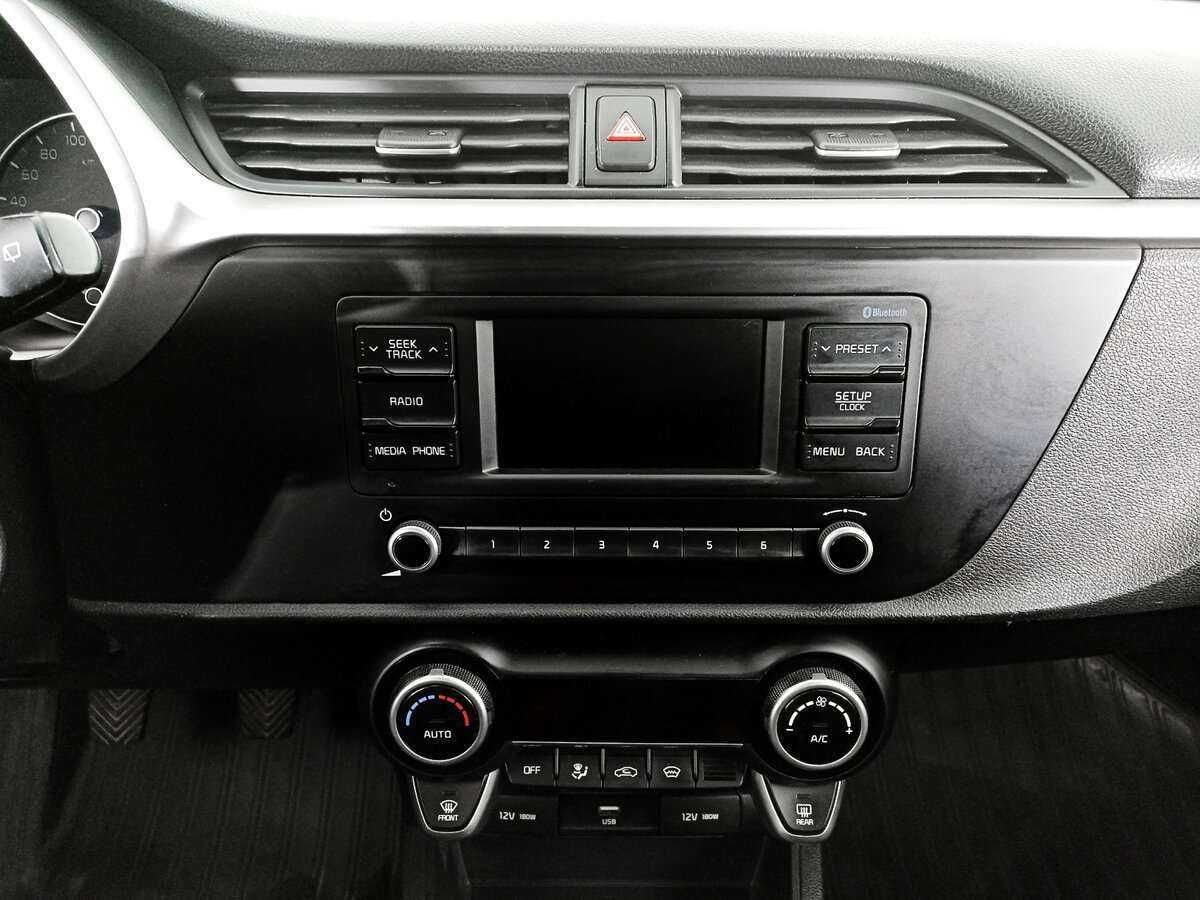 Kia Rio с пробегом — 2020 год. Фото: #10