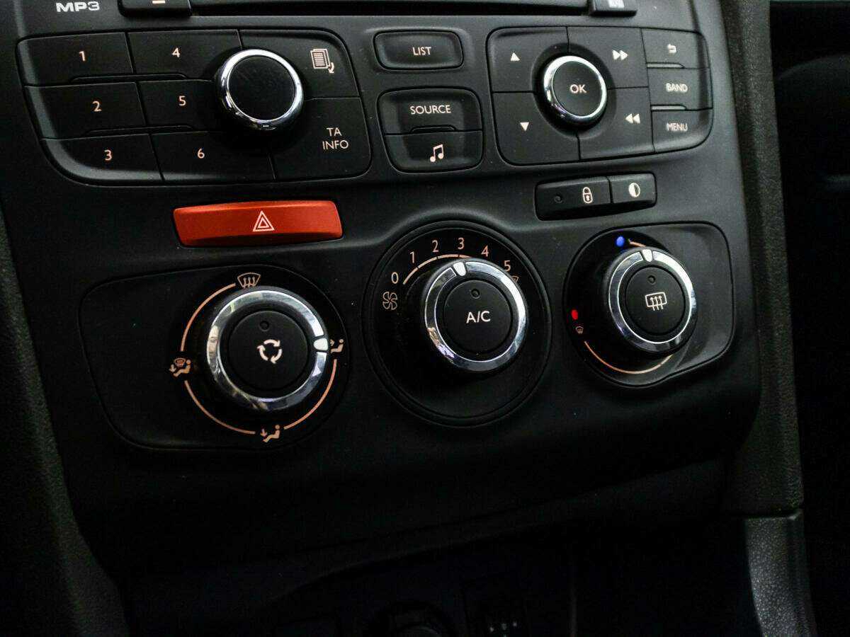 Citroen C4 с пробегом — 2014 год. Фото: #14