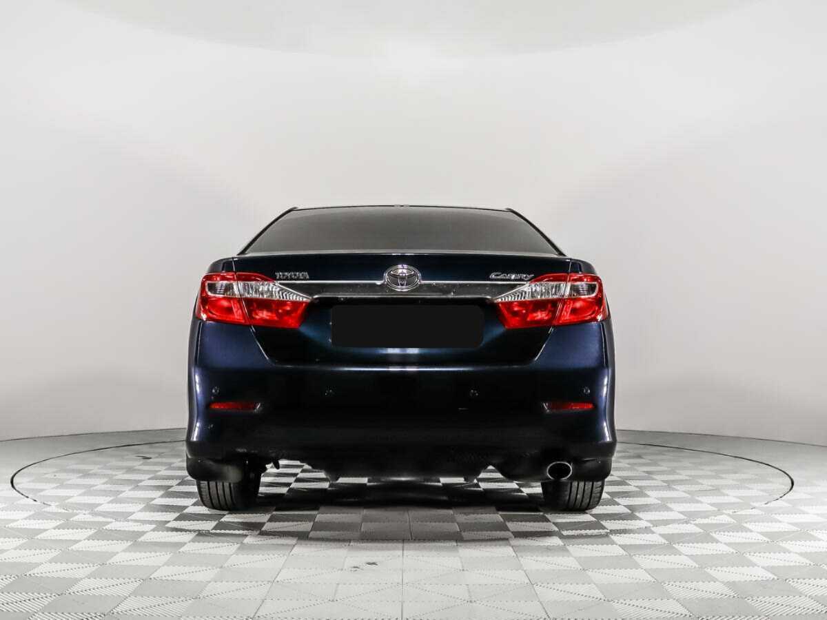 Toyota Camry с пробегом — 2014 год. Фото: #5