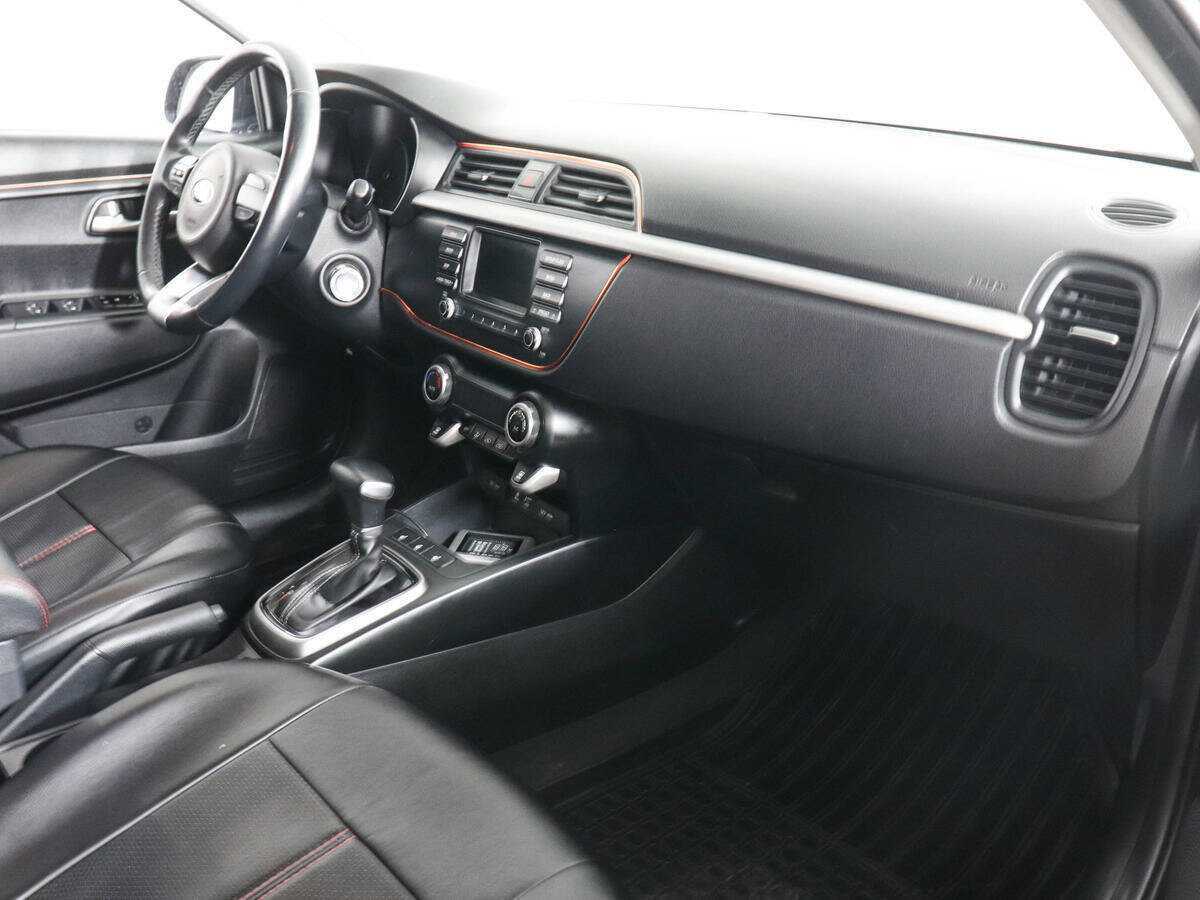 Kia Rio с пробегом — 2018 год. Фото: #9