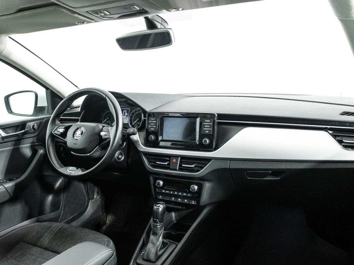 Skoda Rapid с пробегом — 2020 год. Фото: #8